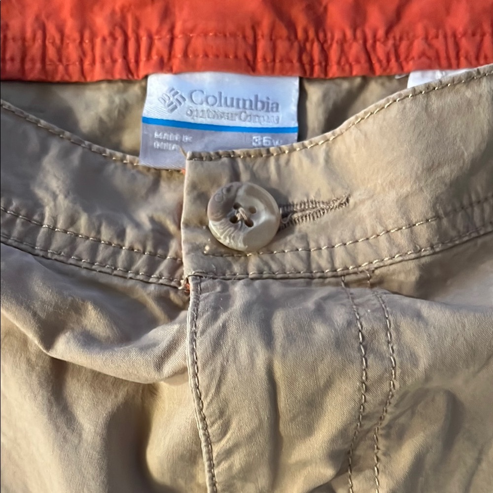 Columbia Tan Chinos for Casual Comfort